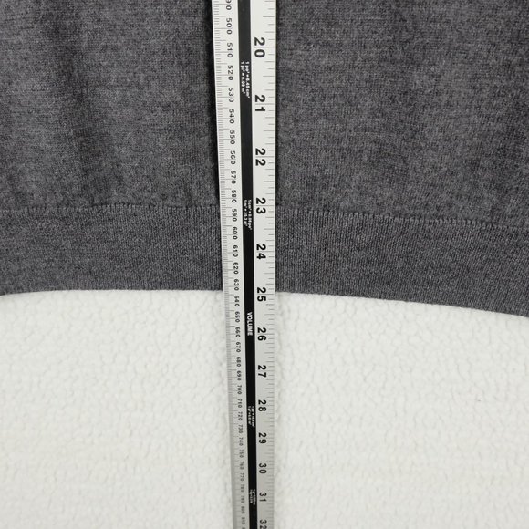 Turnbury Sweater Womens Large Gray Merino Wool Lightweight V Neck Preppy - Picture 5 of 8